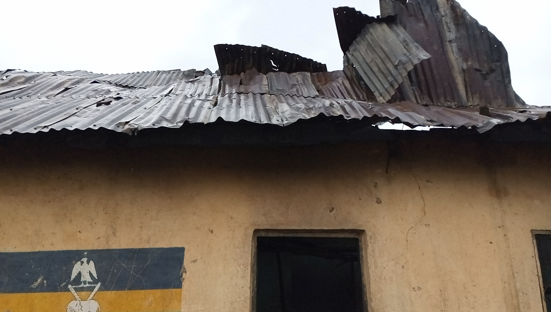 BREAKING NEWS: Man snatches another’s manhood; Angry youths razed down police station in Mangu LGA. Plateau state