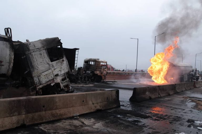 BREAKING: FG closes Lagos-Ibadan Expressway