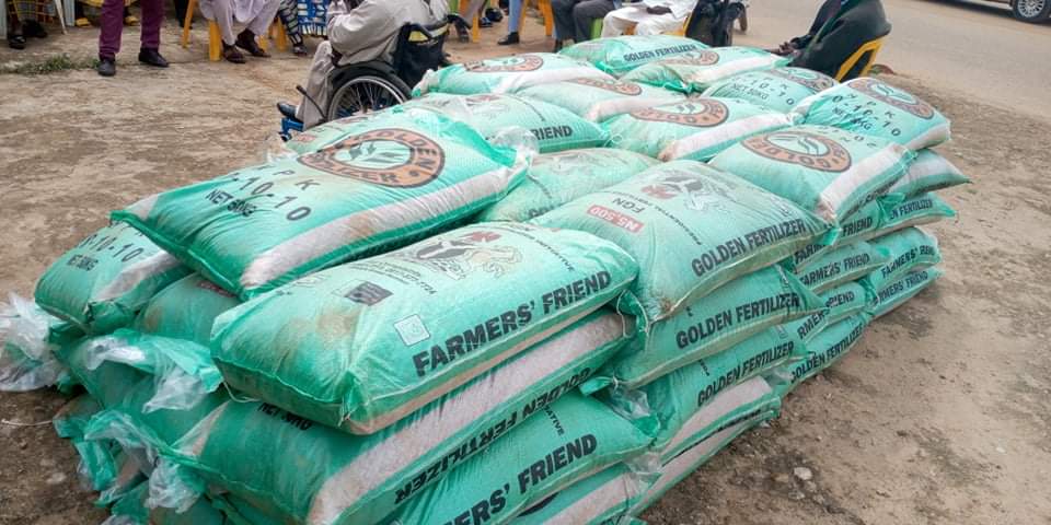 Beautiful Gate Handicapped People Centre Distribute Fertilizers to Displaced Persons in Mangu LGA