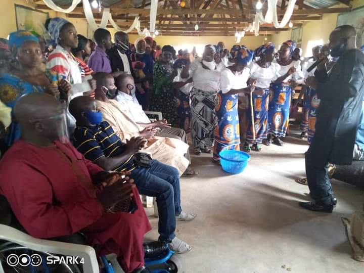 Chief Ayuba Burki Attends COCIN LCC Njukkudel Bokkos, Donates to Women Group of the Church