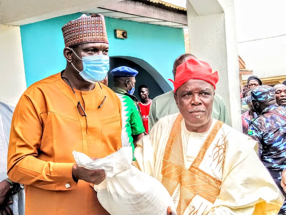 HON. KOMSOL DISTRIBUTES RELIEF MATERIALS WORTH MILLIONS OF NAIRA TO CONSTITUENTS AMIDST COVID-19