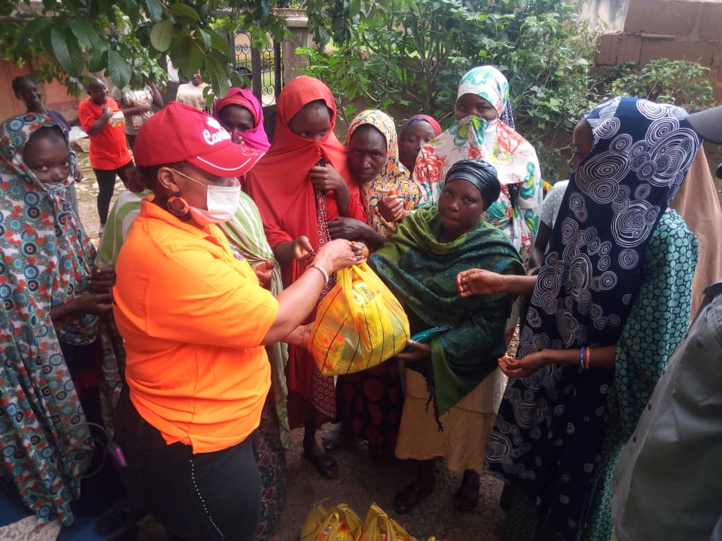Group Distributes food Items to 400 Widows and Orphans in Jos, Plateau State
