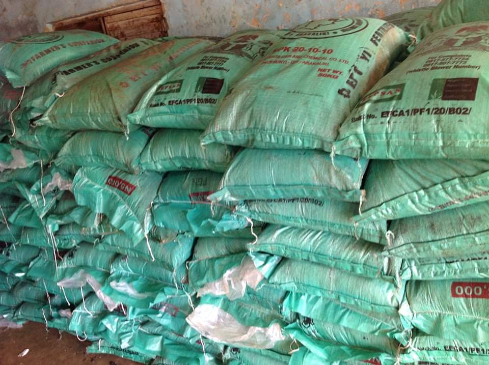 Widows/Orphans in Barkin Ladi and Riyom LGAs Get Fertilizers from Beautiful Gate Centre Jos