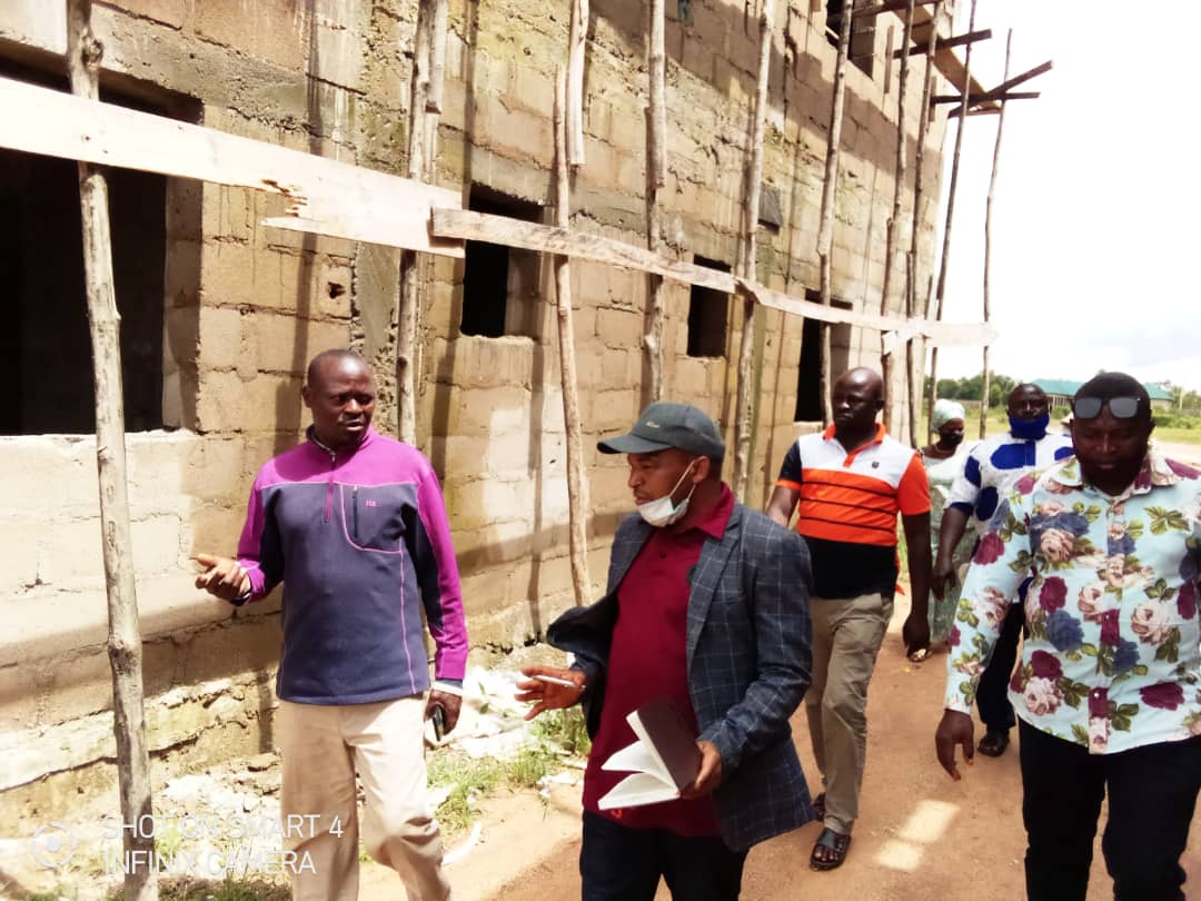 PHOTOS: HON (DR) BALA N. FWANGJE VISIT THE LALONG LEGACY PROJECT IN DAIKA, APPLAUD GOV. LALONG FOR SIGHTING THE PROJECT IN MANGU.