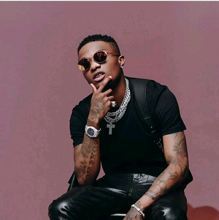 ‘Old man… face your country,’ music star Wizkid blasts President Buhari over his silence on #EndSARS campaign