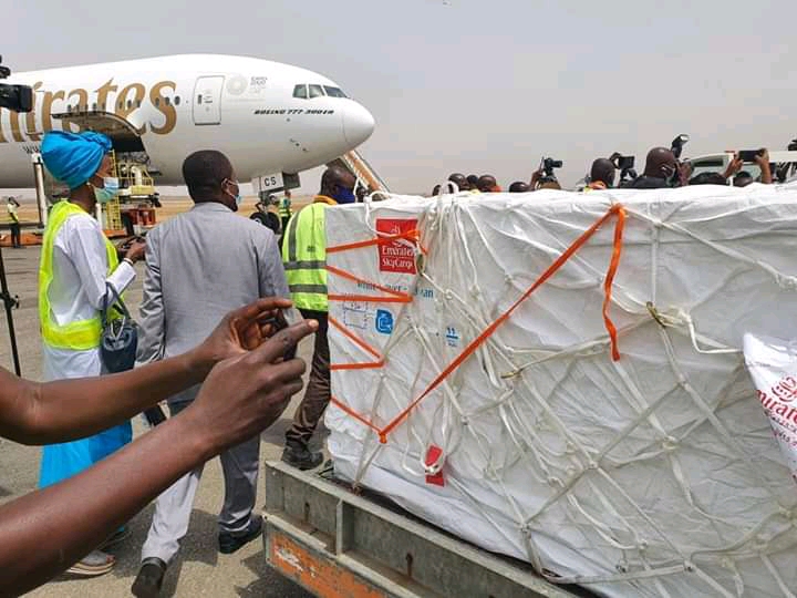 PHOTOS: Nigeria has just received 4 million doses of #COVID-19 vaccines.