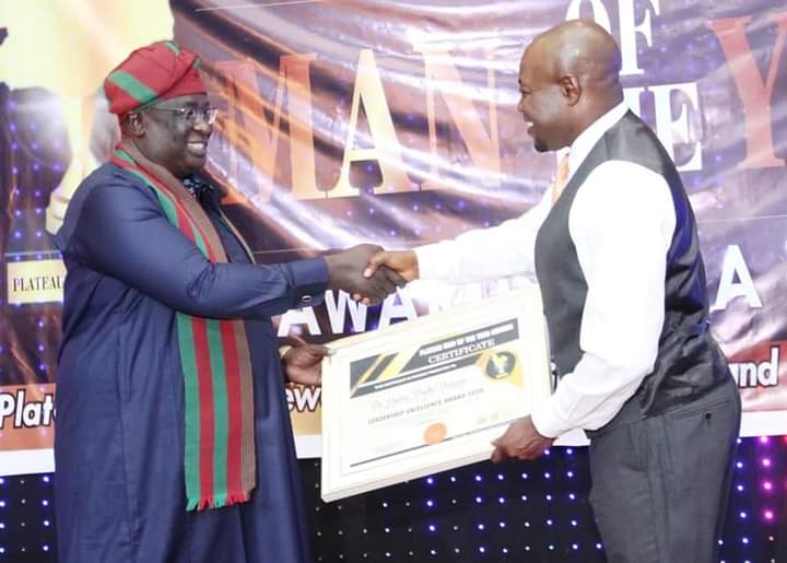 Wunato Besa Congratulates Da Gyang Dudu Over Leadership Excellence Award