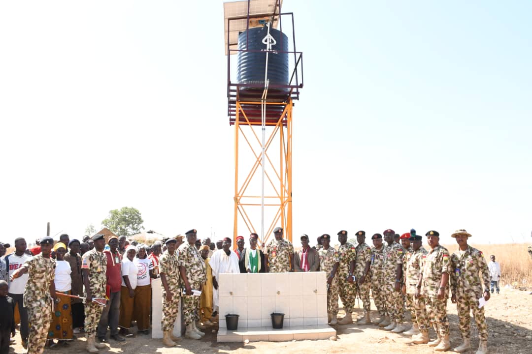 Nigerian Army Donates Solar Powered Borehole Rigwechongo Community in Bassa LGA, Plateau State