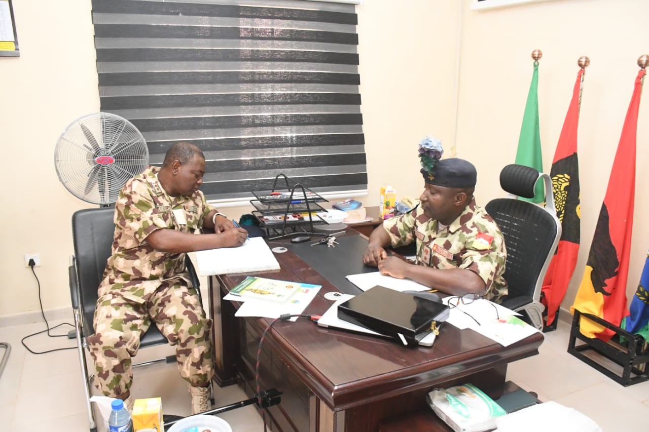 Commander Corps of Signals Visit Jos, Urges Troops in 3 Division to Maintain High of Discipline