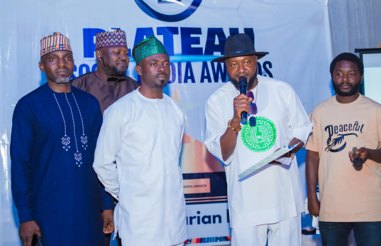 AMB. MARK ADAMS MAIMAKO BAGGED BEST AWARD AS HUMANITARIAN FOR COMMUNITY SERVICE