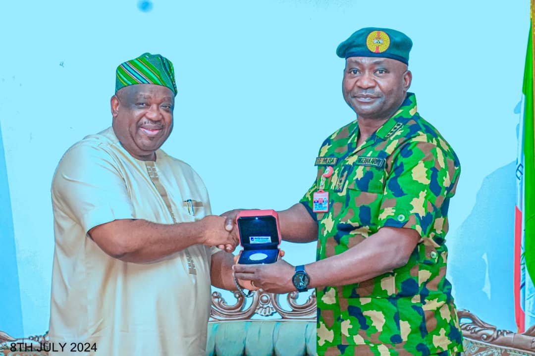 Nigeria’s Chief of Defence Staff Applauds Gov. Mutfwang’s Commitment to Peace and Security, Commends his Leadership Style