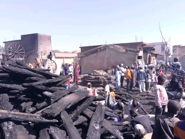 Senator Dariye Commiserates With Traders of Katako Jos North LGA Timber Market over Inferno