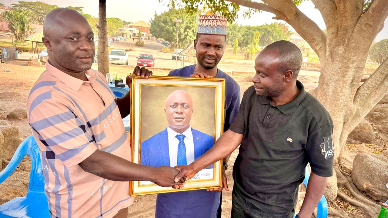 Friends Pay Tribute to Philip Eplong, Press Secretary to Speaker Plateau State House of Assembly